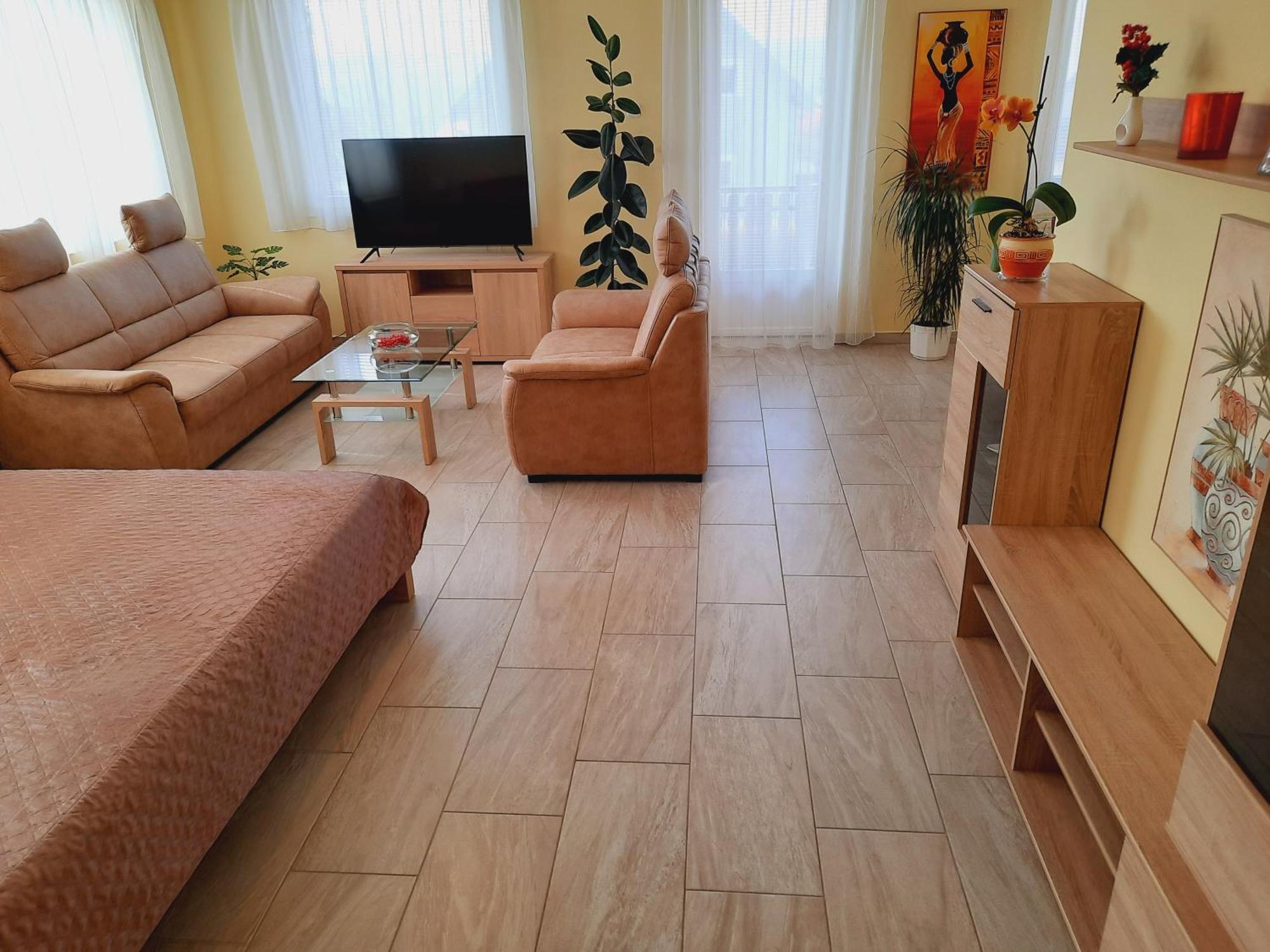 Apartmanház King Hévíz Exteriér fotografie