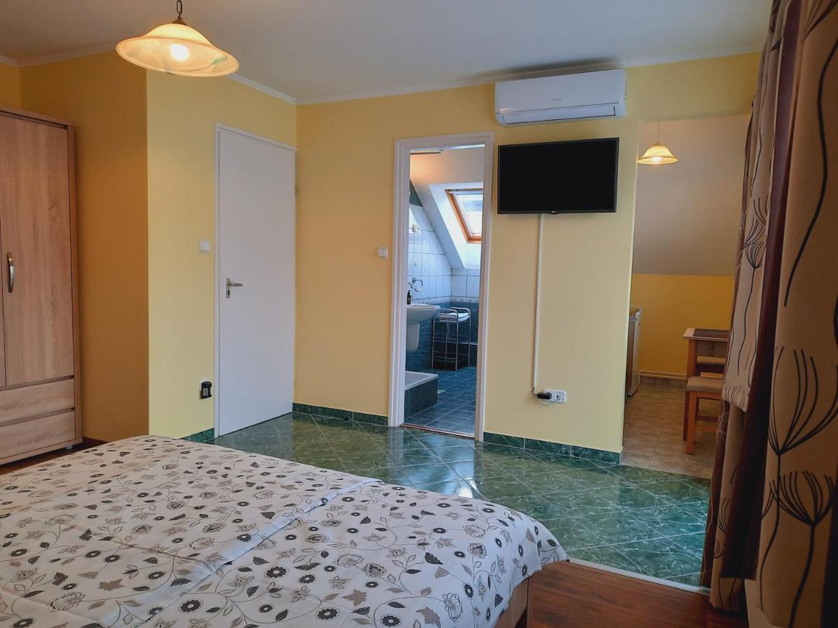 Apartmanház King Hévíz Exteriér fotografie