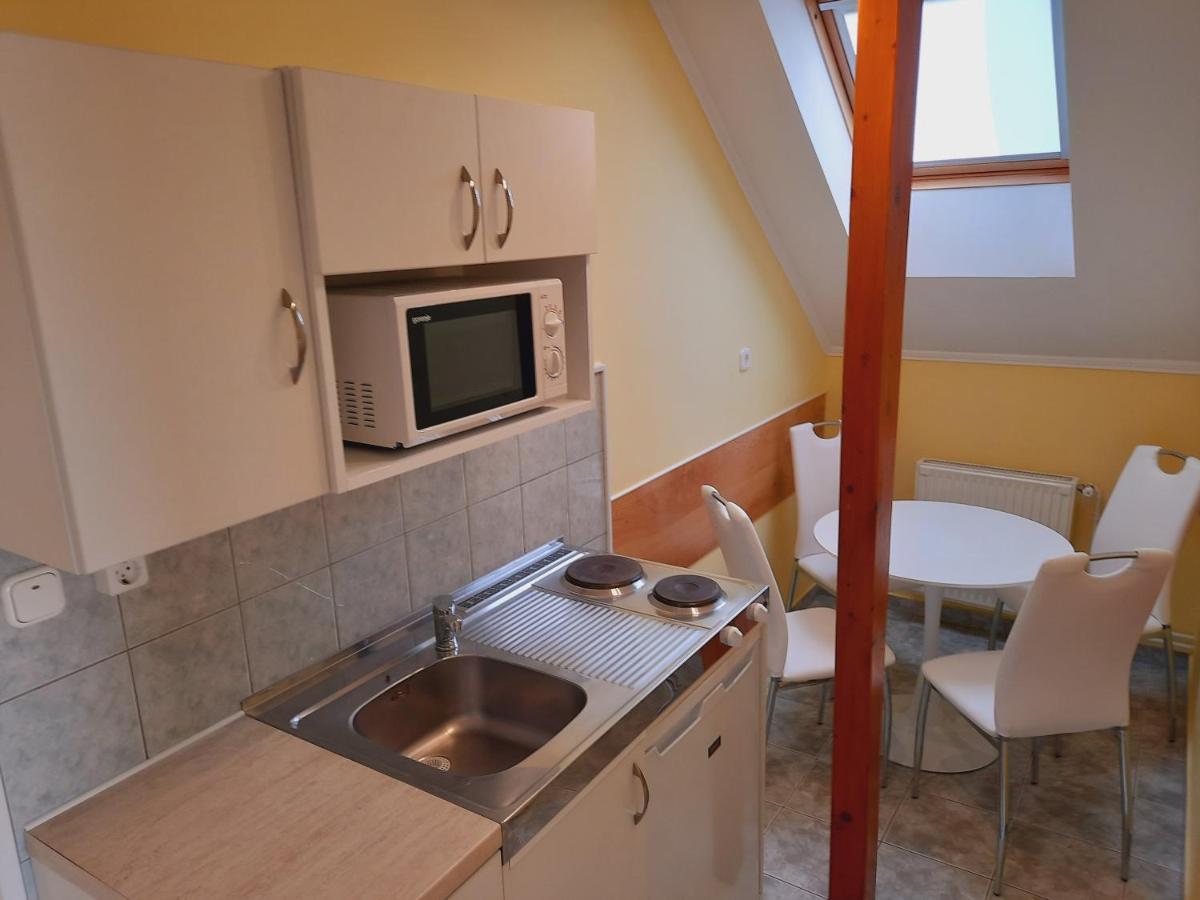 Apartmanház King Hévíz Exteriér fotografie