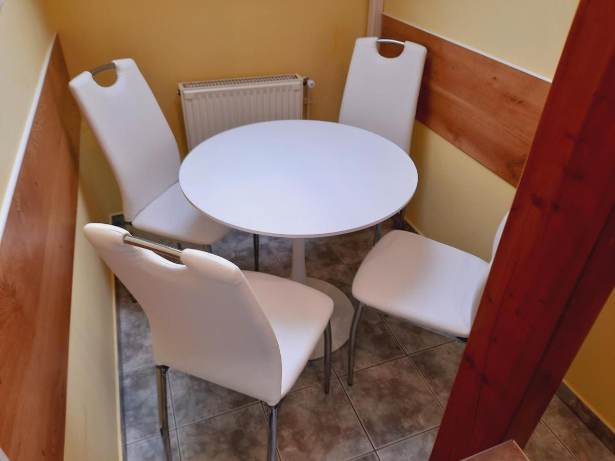 Apartmanház King Hévíz Exteriér fotografie