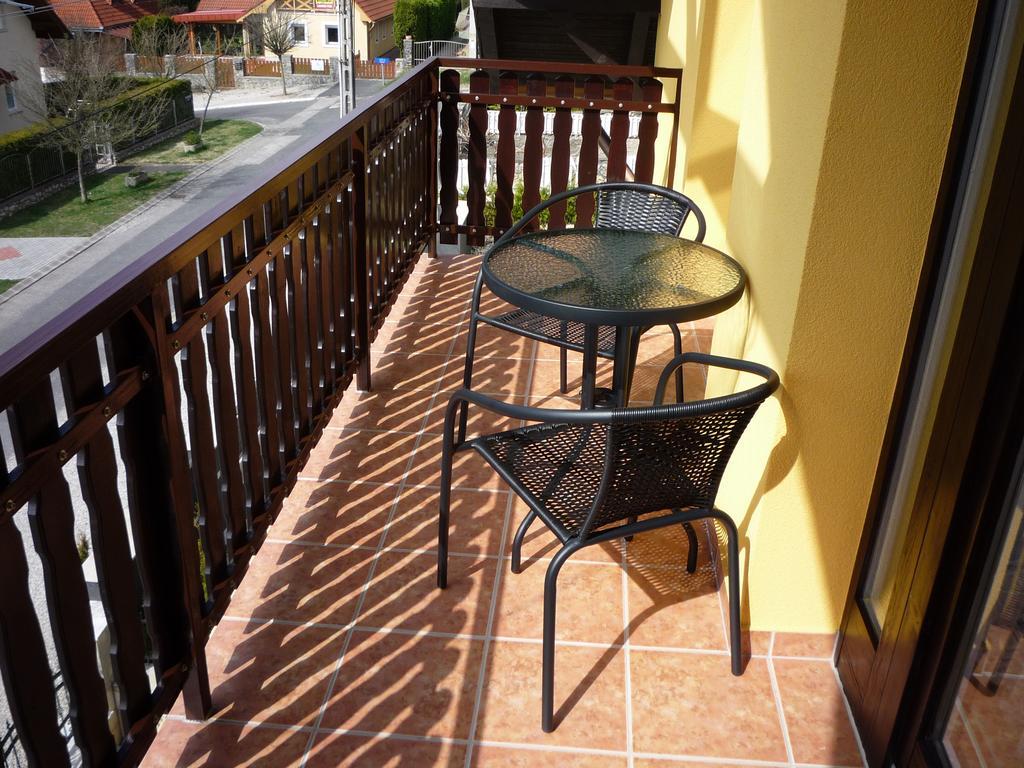 Apartmanház King Hévíz Exteriér fotografie